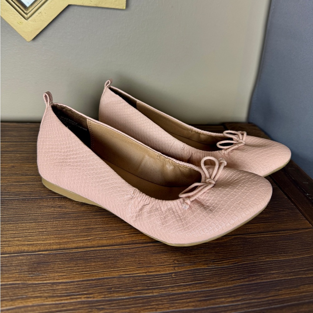Merona Light Pink Textured Ballet Flats - size 7 - new with defects